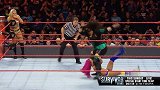 WWE-16年-RAW第1225期：女子双打赛夏洛特&班克斯VS贾克斯&福克斯-全场