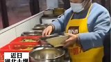 厨师确诊老板娘下厨，半小时没上菜顾客自己动手