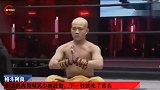 两个老外嘲笑少林武僧，下一秒就吃了苦头，被一个飞踹赶下擂台