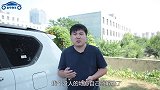 高速堵车，女司机尿急怎么办？这个方法简单粗暴不尴尬，建议收藏