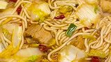 猪肉白菜炖粉条，超级下饭，美味无穷