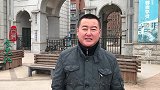 东北小哥带你转早市，买鲶鱼做东北民间传统名菜，鲶鱼炖茄子