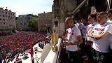 英超-1617赛季-瓜迪奥拉亮相曼城  坦言梅西会在巴萨踢到退役-新闻