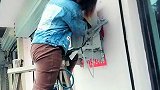 女空调安装师傅，竟然也可以把空调装这么好，这技术着实佩服