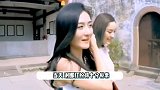 谢娜二胎爱女首曝光！学游泳后回百万别墅，娜姐轻抚后背母爱满满
