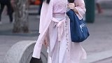 偶遇一位姑娘，身穿汉服，清纯脱俗