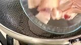 做个荤素搭配的！红烧肉烧素鸡