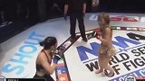 MMA女子日韩大战！飞踢+重拳 豹纹姐假动作暴力TKO对手