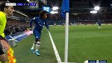 第74分钟切尔西球员祖马射门 - 击中门框