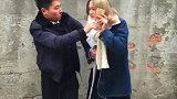 一山还比一山高, 哈哈爆笑