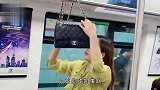 大哥们，麻烦你们再挤一次，我真的没笑够啊！