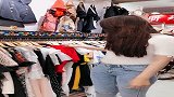 老板娘卖衣服,这套路真是让人防不胜防啊