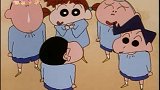 蜡笔小新：围观喂奶i！小新又被妈妈教训了