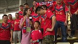 深圳球迷润喉糖已吃光 7年等待赛后高歌难掩激动之情