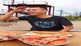 海边的渔民，天天吃海鲜