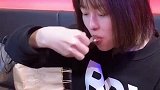 我妹要我去见她的闺蜜，她闺蜜长这个样子元气flag立起来