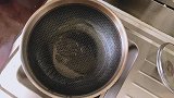 农村媳妇生煸豌豆角，正宗乡土风味，家里人都喜欢吃
