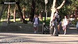 恶搞我可是认真的，裤子烂了，却看见了这个？