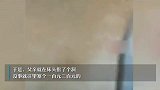 外公床头抠洞塞钱2年存了3万多，打开全是百元大钞