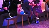 他是故意的，他一定是故意的