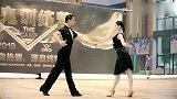 小姐姐搭档小伙拉丁舞训练，真好看！