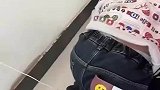 哥哥和弟弟发生争执，哥哥毫不犹豫选择出手