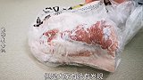 解冻肉，不能直接用水泡！饭店大厨教你一招，10分钟快速解冻