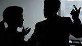 广东夫妻发生肢体冲突 丈夫将妻子推下5楼阳台致死