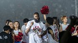 哈登人气有多高？巴黎球迷一起高呼MVP 香榭丽舍大街陷入疯狂