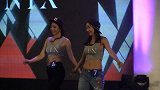 青春活力的设计，两个美女倾情演绎，美得不像话