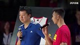 王治郅退役仪式盼阿联延续男篮内线辉煌 如今谁能接过阿联衣钵？