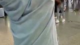 刘诗诗和朱一龙在虹桥火车站拍电视剧