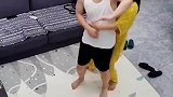 男子教老婆女子防身术，结果不小心练成了女子献身术