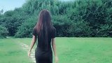 黑裙小姐姐只看背影就知道一定是个美女