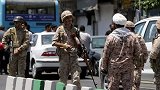 特种兵包围总部，缴获大批武器装备，伊朗公布美国插手骚乱证据