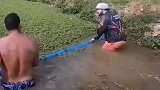 不敢相信被一条鱼打了