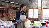 白菜炖粉条怎么做才好吃？春姐告诉你诀窍，香气四溢，好吃又解馋