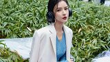 小女人张予曦，打扮花枝招展，确实时尚又好看