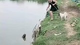 河边拍到的一幕，美女真是厉害
