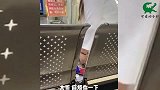 爆笑：大师这套拳法，真是太讲究了