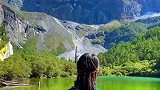 总要去趟稻城亚丁吧，看那蔚蓝的天空