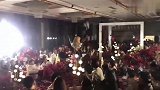 现在没点才艺都不好意思当伴郎了