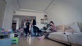 丈夫出差回家，发现家里有烟头