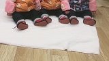 我家“三千金”姐妹，都穿好新衣服后，一个个都特别乖