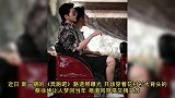 再次超季穿上身！蔡徐坤在三亚穿羽绒服