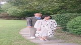 李诞和老婆又来拍照的，接下来的事，真是没浪费你的喜剧天赋
