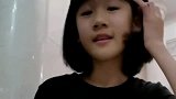 陆毅女儿给爸爸清唱歌曲，歌词还偷偷改了点，长大绝对是个歌手！