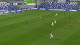 第6分钟切沃球员莱里斯射门