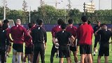 华夏幸福29人开启二阶段首训 图雷梅米“情侣”发色亮相