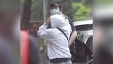 阿信与助理被拍同出同进住所，两人已秘密同居两年？坐等官宣